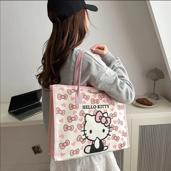 Hello Kitty Pink and Cream Tote Bag - Picture 4 of 5